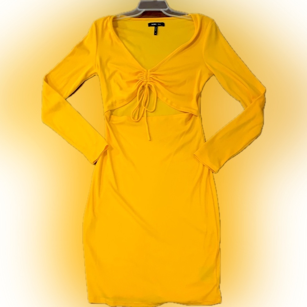 BCBG Paris Body Con Cut Out Midi Dress Mustard Yellow Size Medium Long Sleeve